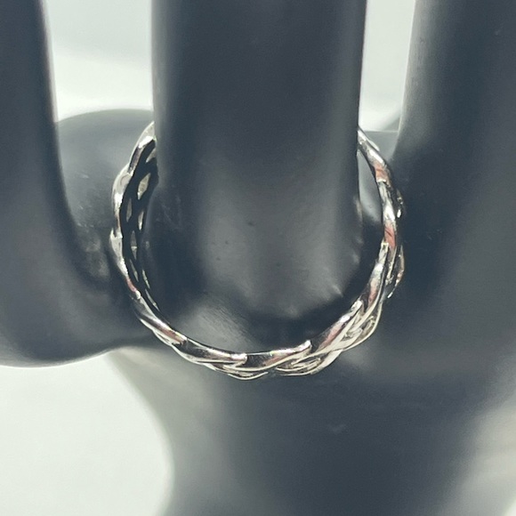 Celtic Knot braided sterling silver band ring Irish vintage size 8 - Picture 4 of 12